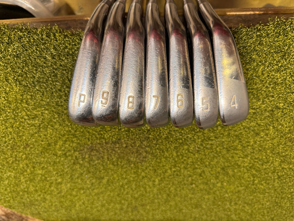 Mizunp MP18 MMC 4 Fli Hi 5-PW Iron Set, KBS Tour X-Stiff Flex, RH