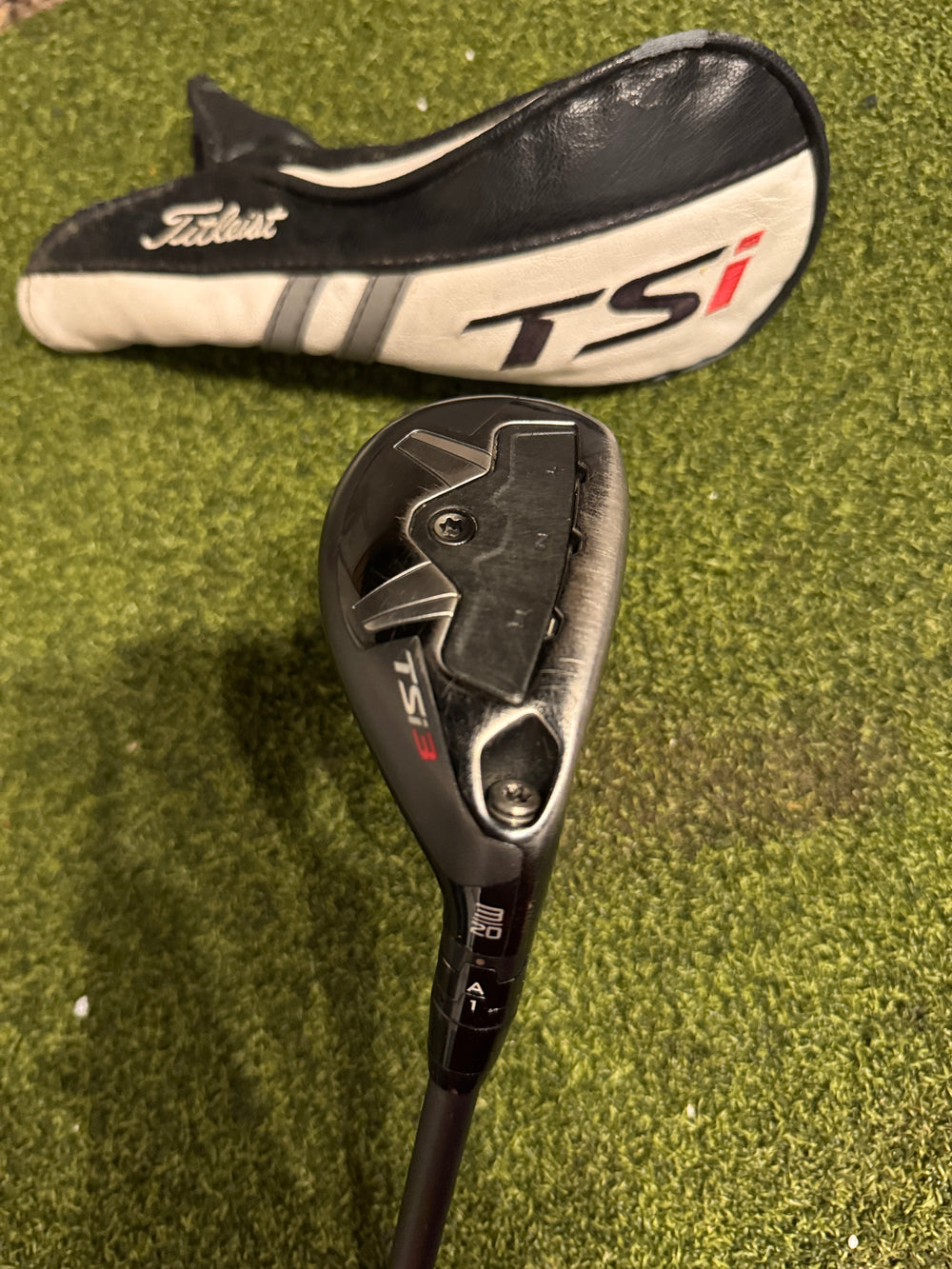 Titleist TSi3 3 20* Hybrid, Aldila Tour Stiff Flex, RH