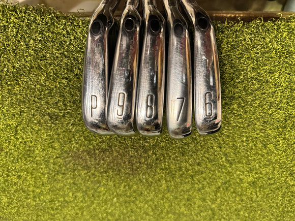 Wilson 2024 Staff Blade 6-PW Iron Set, Recoil F4 Stiff Flex, RH