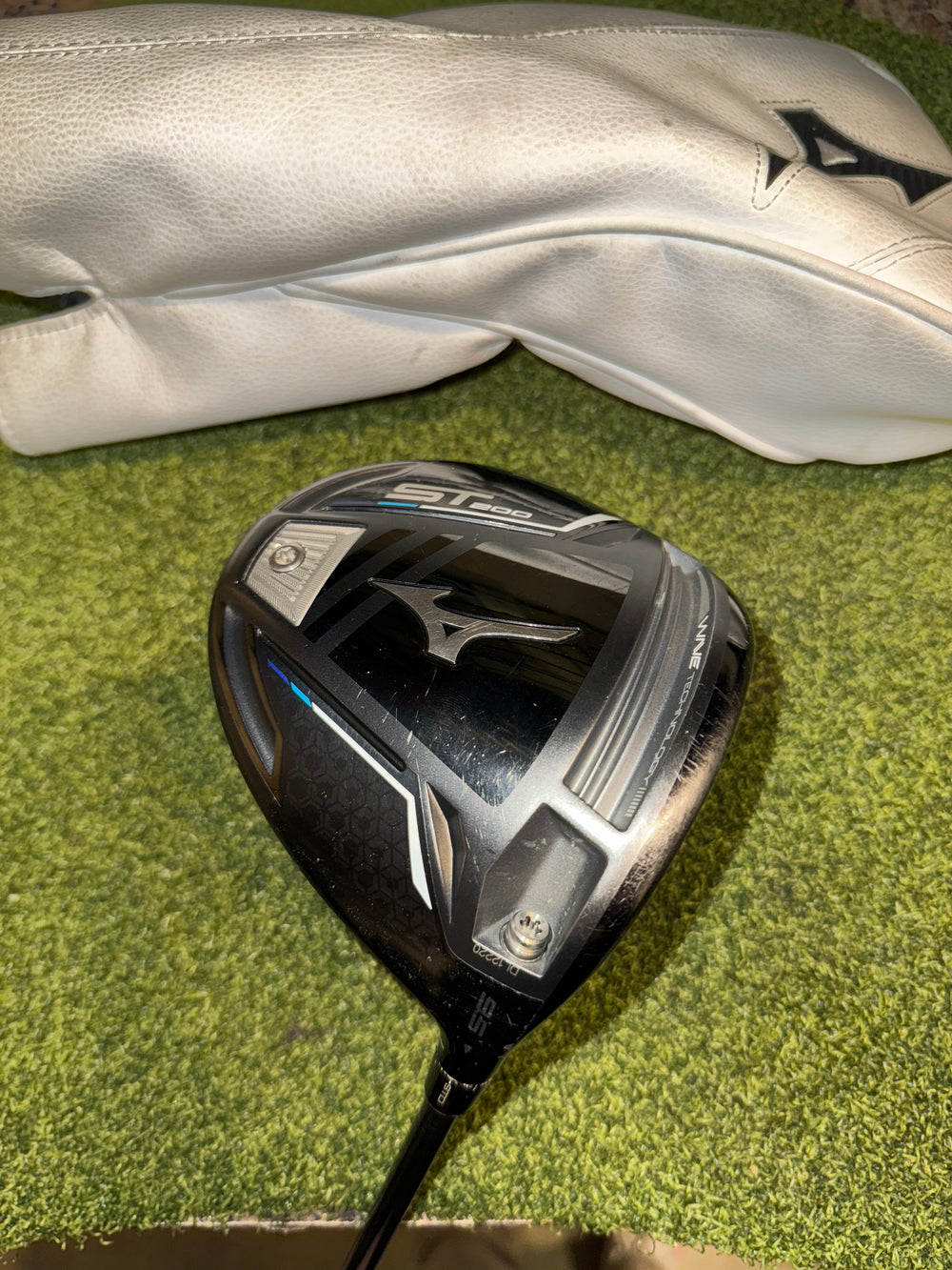 Mizuno ST 200 9.5* Driver, Diamana Regular Flex, RH