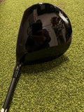 TaylorMade Qi4D Shadowfall 9* Driver, Reax White Stiff Flex, RH